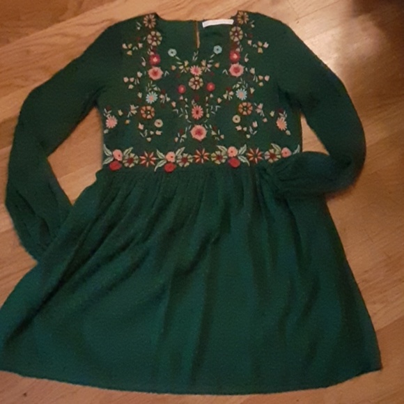 Zara Dresses & Skirts - NWOT zara green dress floral